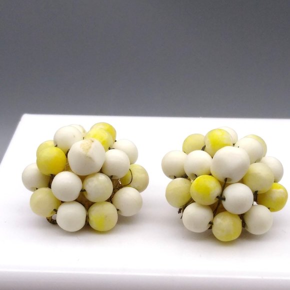 Vintage Bead Cluster Earrings, Classic White and Yellow Clip Ons from MCM - Picture 2 of 4